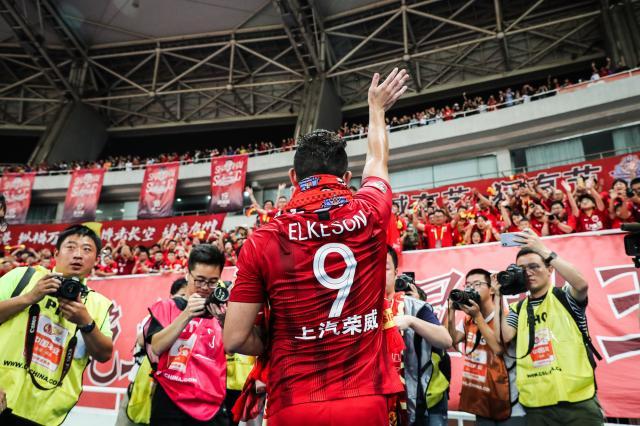 kaiyun应用-海港寻枪陷入2选1拉锯战 艾克森回归与否系老队友