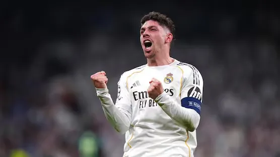 开云移动端-帽子戏法，官方：皇马中场巴尔韦德当选本轮欧冠最佳球员